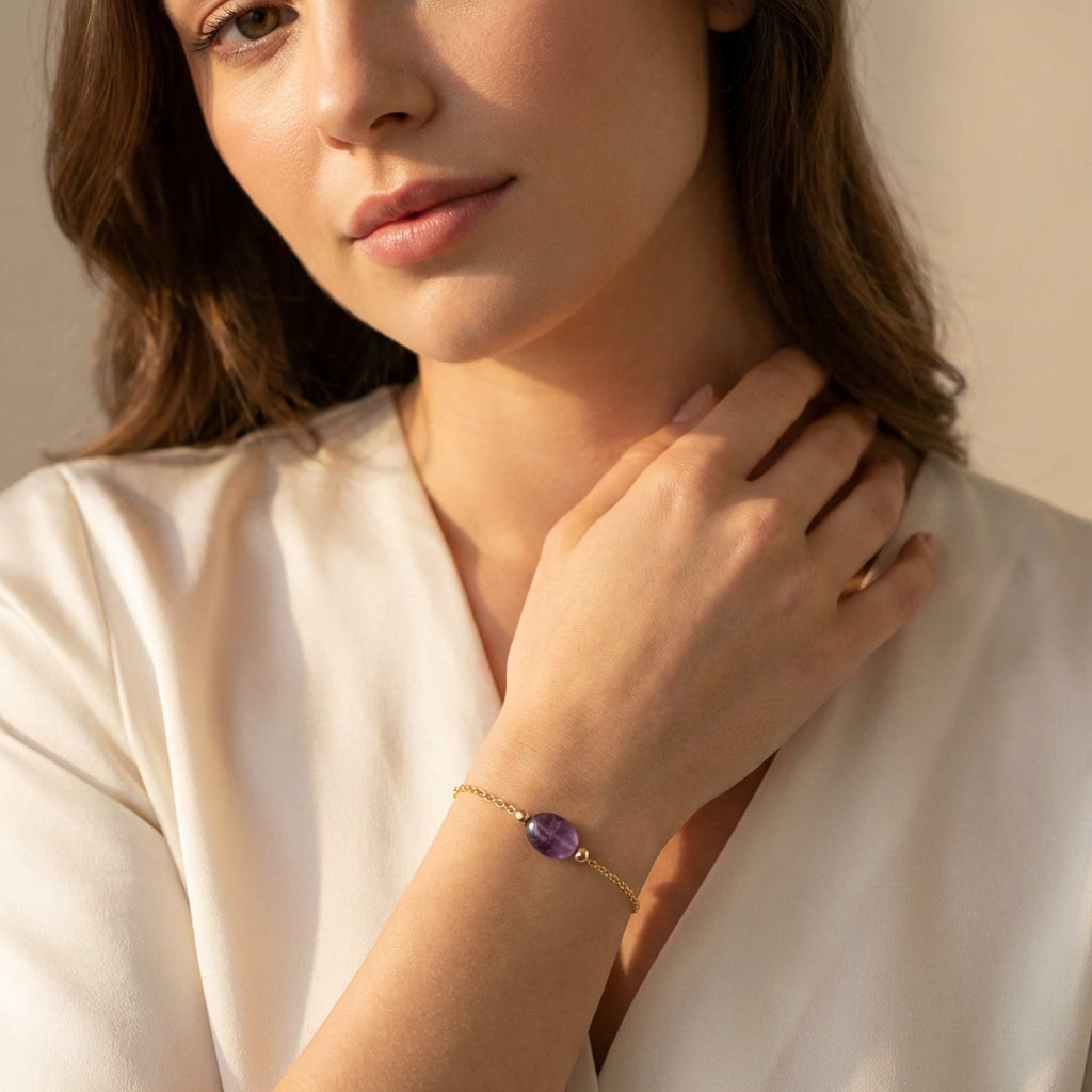 Clarity Daphne Bracelet 2 - Lifestyle