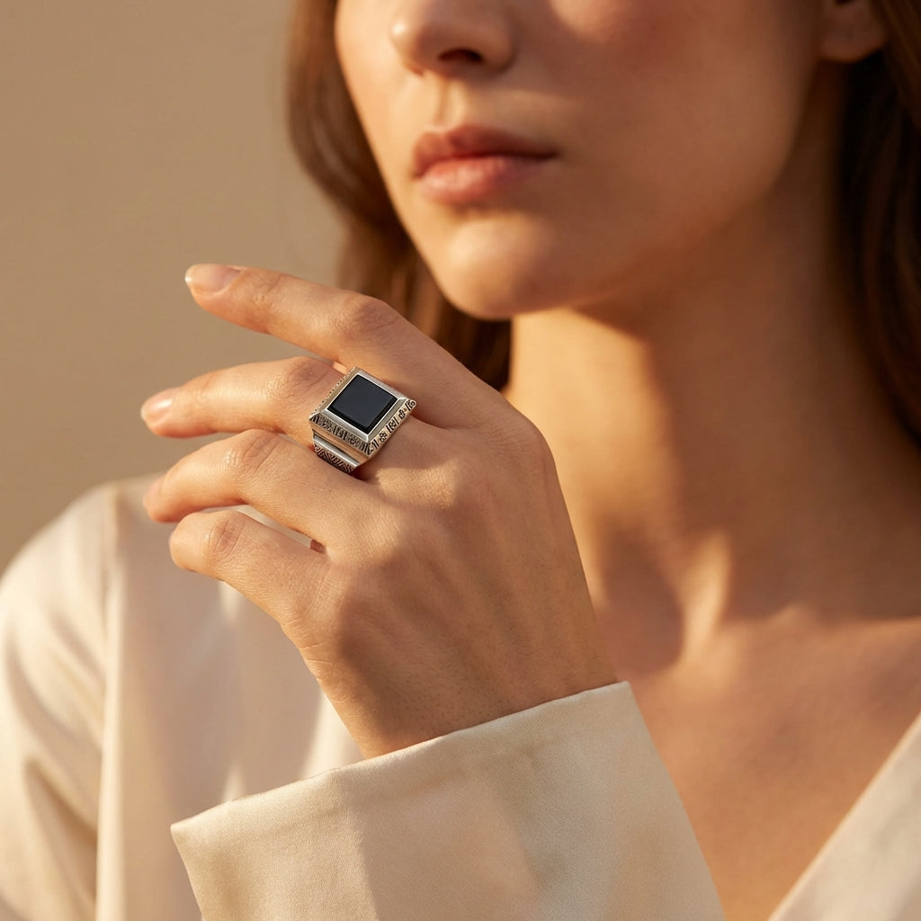 Protection Luna Ring Black Agate - Lifestyle worn image